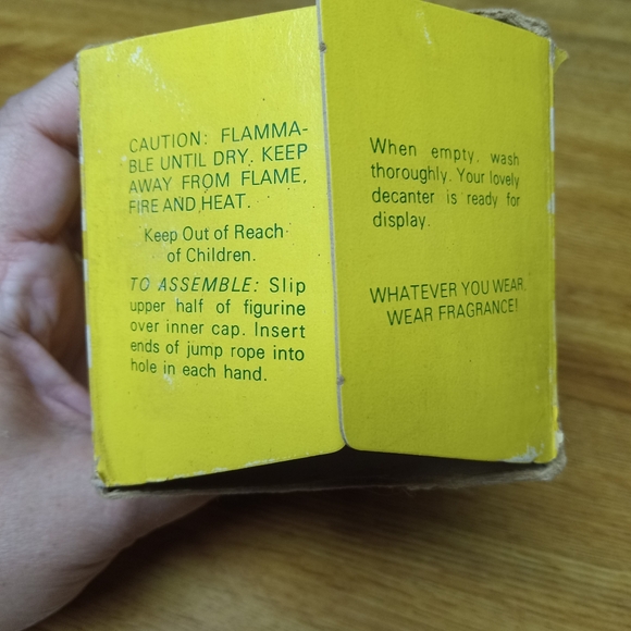 Avon Roses, Roses Cologne 4oz FULL Girl Jumping Rope with box - Picture 14 of 16